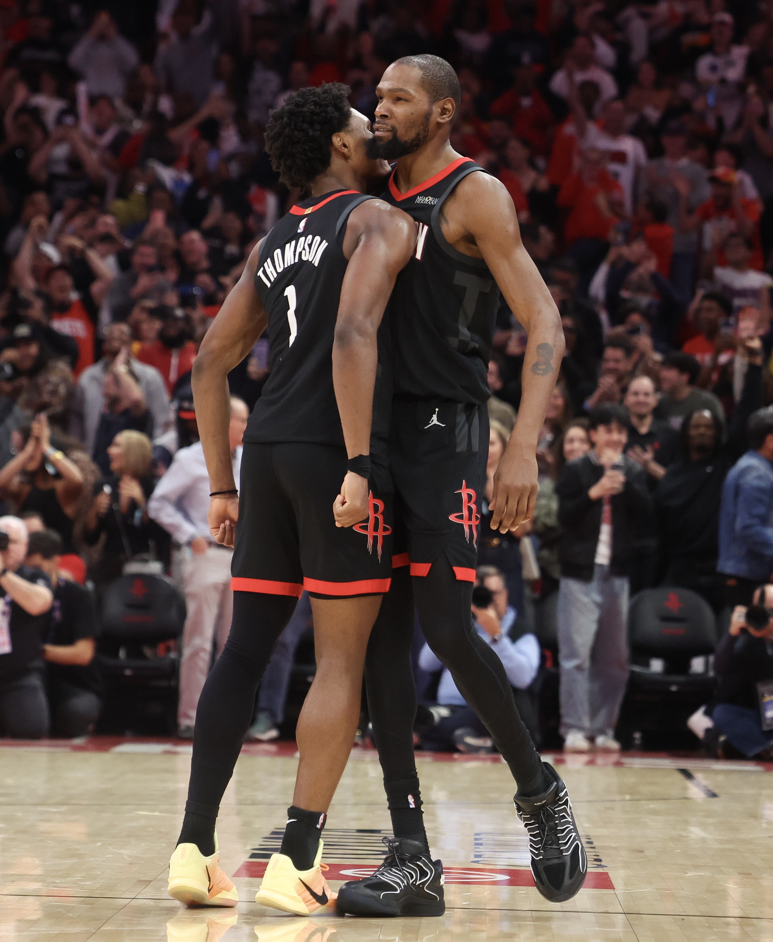 世界杯手机高清观看平台-阿门：拥有KD这样的关键先生感觉真好 他今天又帮我们赢下了比赛