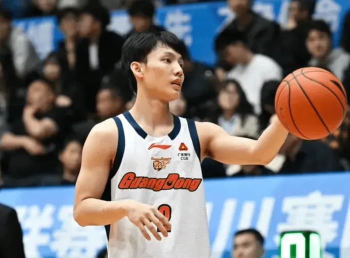 世界杯手机官网直播软件下载-广东复仇江苏！徐杰+胡明轩+三外齐爆，张皓嘉末节崛起，小崔打铁|崔永元|球员|比赛|爆炸|数据_新浪体育_新浪新闻