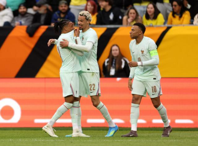 世界杯客户端更新下载-法国队的两副面孔：德尚的战术赌博能走多远？|杜埃|哥伦比亚|基利安·姆巴佩|巴黎圣日耳曼|法国足球队_新浪体育_新浪新闻